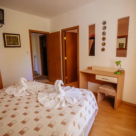 Niko * Slantchev Briag